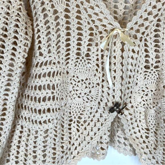 Isabella Rodriguez | Medium | Beige Crochet Knit Ramie / Cotton Cardigan Sweater - Picture 3 of 5